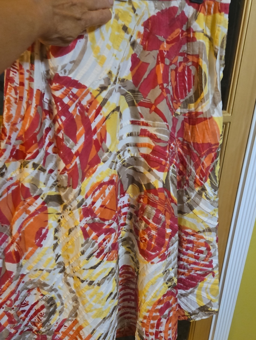 Chico's 100% Cotton Vibrant Sunny Red, Orange & Yellow Abstract Print Skirt
